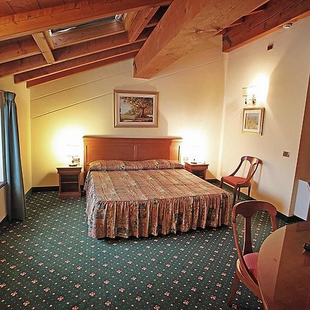 וליג'יו סול מיניציו Hotel Faccioli מראה חיצוני תמונה