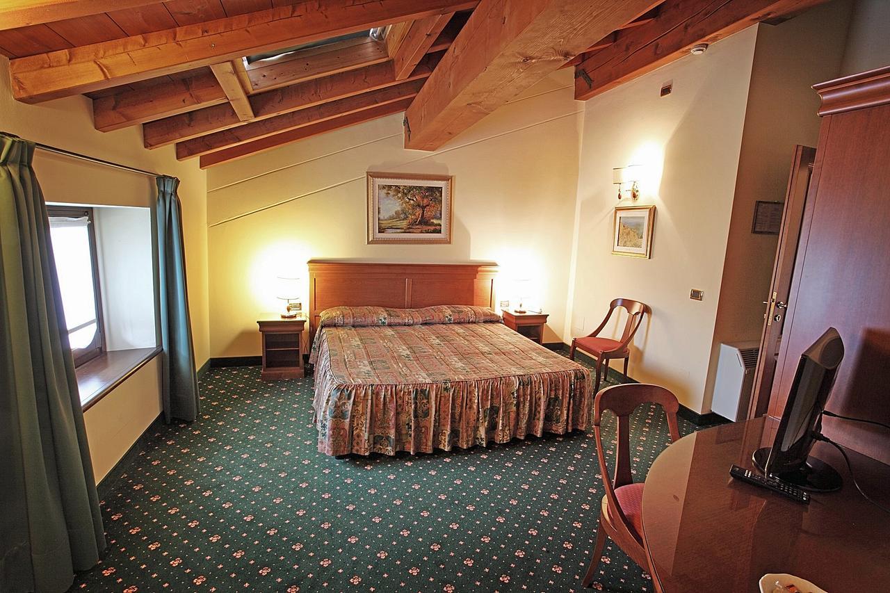 וליג'יו סול מיניציו Hotel Faccioli מראה חיצוני תמונה